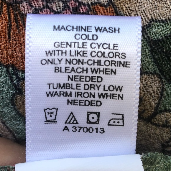 ๐ธ๐ฑ Haute Hippie Floral Topper NWOT ๐ฑ๐ธ - Picture 9 of 9